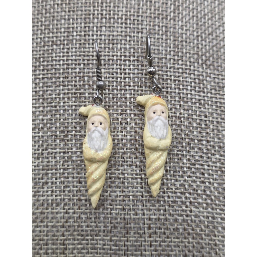 Vintage Pair of Santa Claus Icicle Resin Dangle Earrings